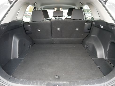 Used 2021 Toyota RAV4 LE image 18