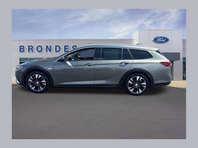 Used 2019 Buick Regal Essence w/ Driver Confidence Package I