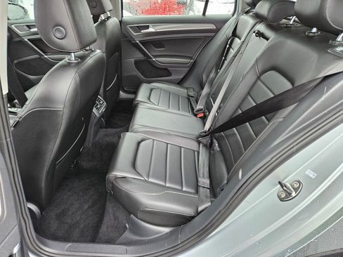 Used 2017 Volkswagen Golf Alltrack SE image 19