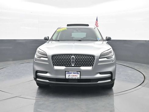 Used 2023 Lincoln Aviator AWD w/ Premium Package image 3