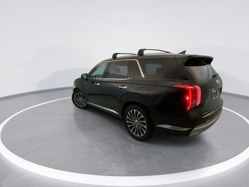 Used 2023 Hyundai Palisade Calligraphy AWD/4WD image 4