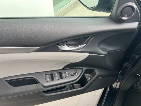 Used 2017 Honda Civic EX-T image 9