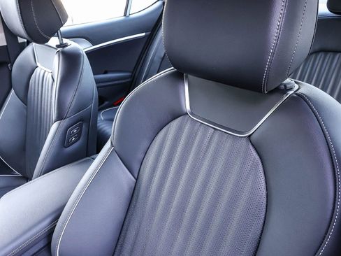 New 2026 Genesis G70 2.5T Prestige image 29