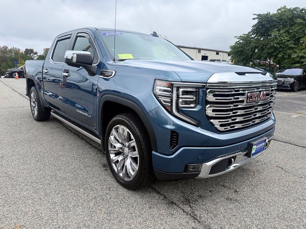Used 2025 GMC Sierra 1500 Denali w/ Denali Reserve Package AWD/4WD image 8