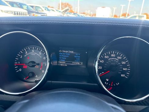 Used 2016 Ford Mustang Coupe image 17