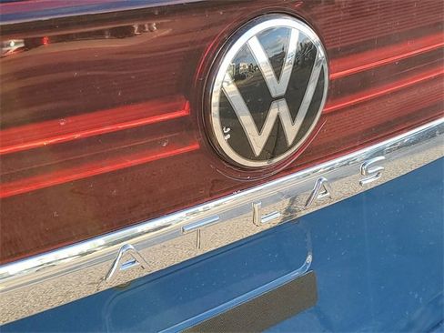 New 2025 Volkswagen Atlas SE image 6