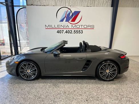 Used 2017 Porsche 718 Boxster image 14