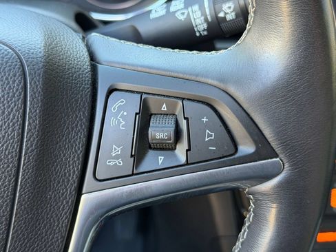 Used 2019 Buick Encore Essence AWD/4WD image 16