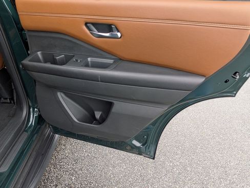 Certified 2023 Nissan Pathfinder Platinum image 35