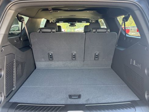 New 2026 GMC Yukon XL Elevation w/ LPO, Floor Liner Package image 14
