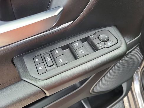 New 2026 RAM 1500 4x4 Crew Cab image 15