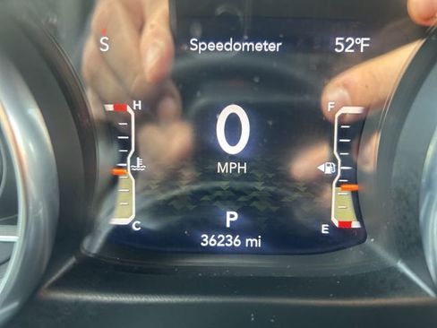 Used 2022 Jeep Gladiator Sport AWD/4WD image 33