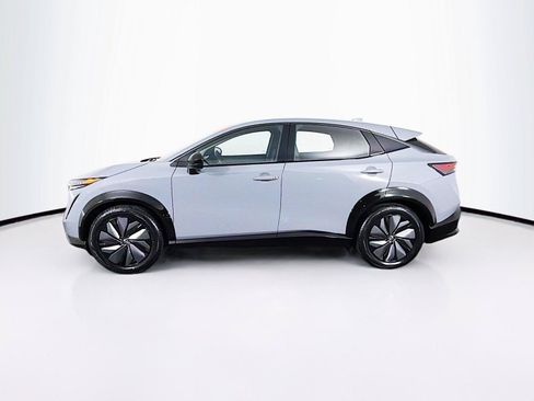 Used 2024 Nissan Ariya AWD image 8
