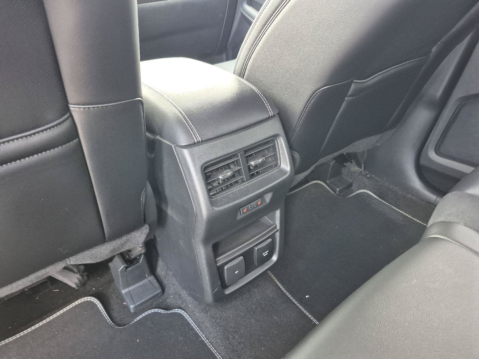 Used 2019 Ford Edge ST w/ Equipment Group 401A AWD/4WD image 13
