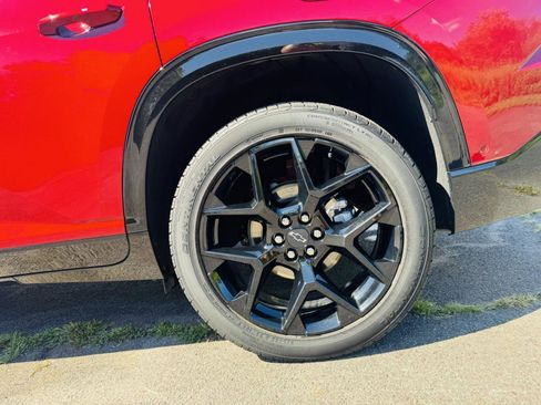 Used 2024 Chevrolet Traverse RS w/ LPO, Floor Liner Package image 38