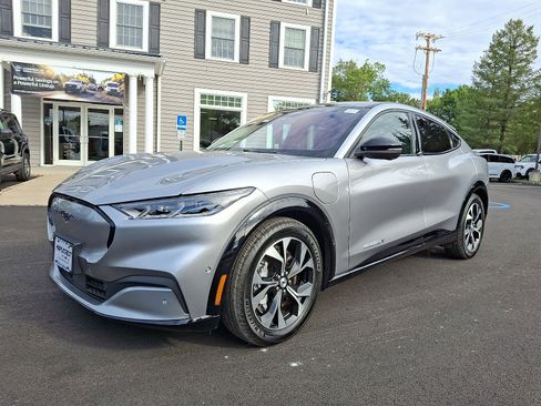 Certified 2021 Ford Mustang Mach-E Premium image 1