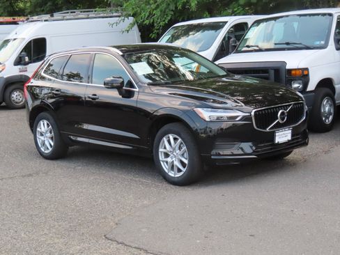 Used 2018 Volvo XC60 T5 Momentum AWD/4WD image 7