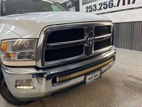 Used 2013 RAM 3500 Tradesman w/ Chrome Appearance Group AWD/4WD image 2