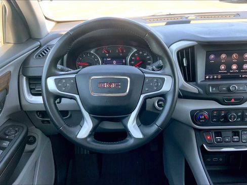 Used 2020 GMC Terrain SLE w/ Driver Convenience Package image 5