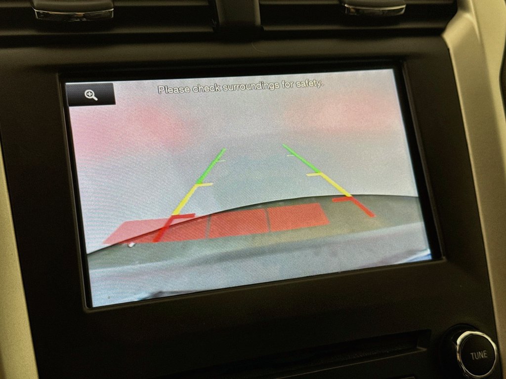Used 2016 Ford Fusion SE FWD image 15