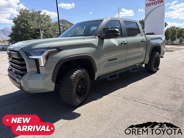 Used 2024 Toyota Tundra SR5 w/ SR5 Convenience Package AWD/4WD image 12