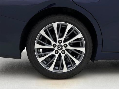 Certified 2021 Lexus ES 350 w/ Premium Package FWD image 30