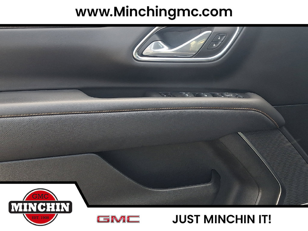 Used 2024 GMC Yukon AT4 w/ Technology Package AWD/4WD image 14
