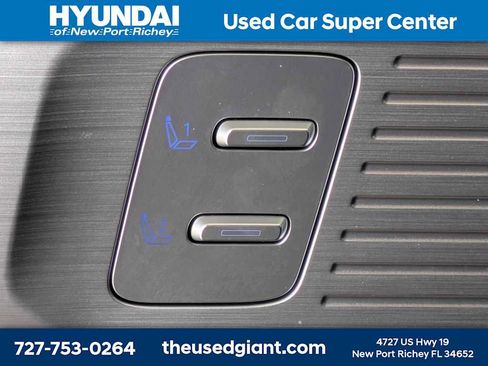 Used 2025 Hyundai Santa Fe Limited FWD image 28