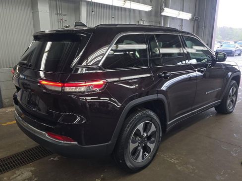 Used 2022 Jeep Grand Cherokee Limited 4xe AWD/4WD image 4