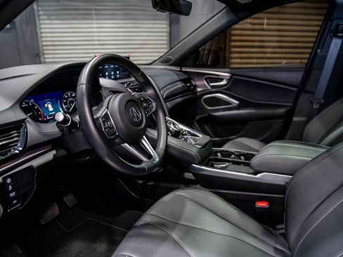 Used 2025 Acura RDX SH-AWD image 13