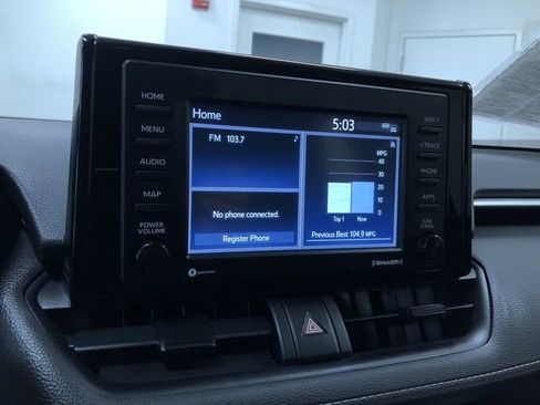 Certified 2020 Toyota RAV4 XLE image 28