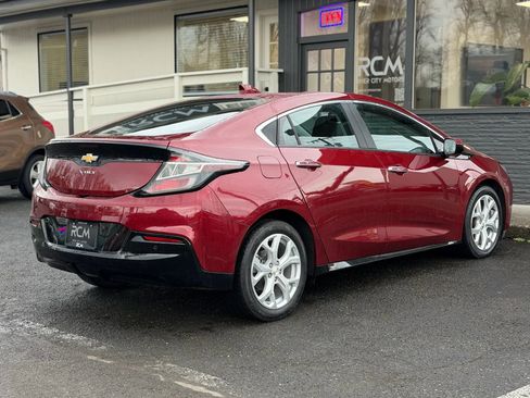 Used 2017 Chevrolet Volt Premier w/ Driver Confidence II Package image 5