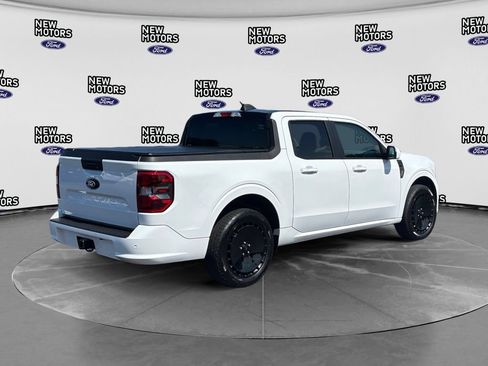 Used 2025 Ford Maverick Lobo AWD/4WD image 5