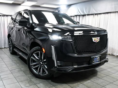 Used 2023 Cadillac Escalade Sport AWD/4WD image 3