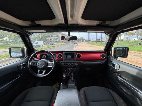 Used 2021 Jeep Gladiator Rubicon image 10