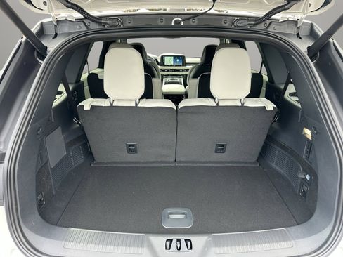 New 2026 Lincoln Aviator Black Label w/ Jet Appearance Package AWD/4WD image 7