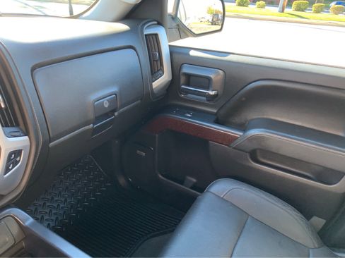 Used 2015 GMC Sierra 1500 SLT w/ Driver Alert Package image 19