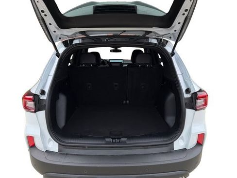 Certified 2025 Ford Escape ST-Line w/ Tech Pack #1 AWD/4WD image 18