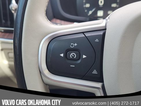 Used 2022 Volvo S60 T8 R-Design Expression w/ Premium Package AWD/4WD image 22