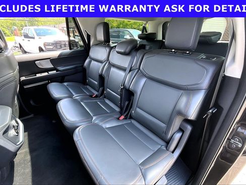Used 2025 Ford Expedition Max Active AWD/4WD image 22