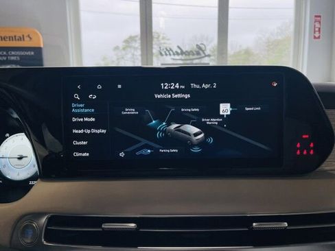 Used 2025 Hyundai Palisade Calligraphy image 32