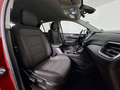 Used 2021 Chevrolet Equinox LT image 27