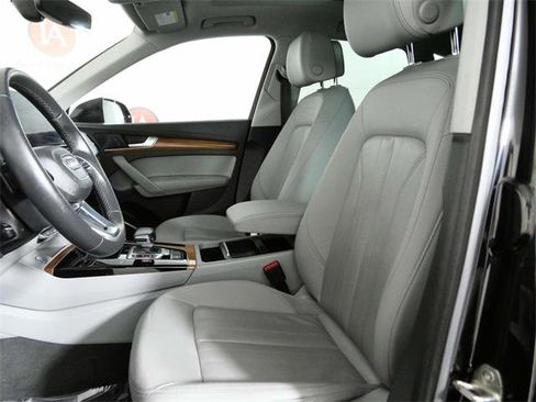 Used 2022 Audi Q5 2.0T Premium image 17