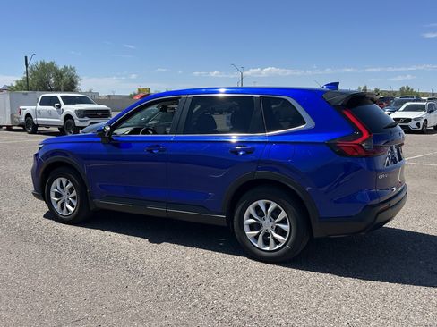 Used 2025 Honda CR-V LX image 3