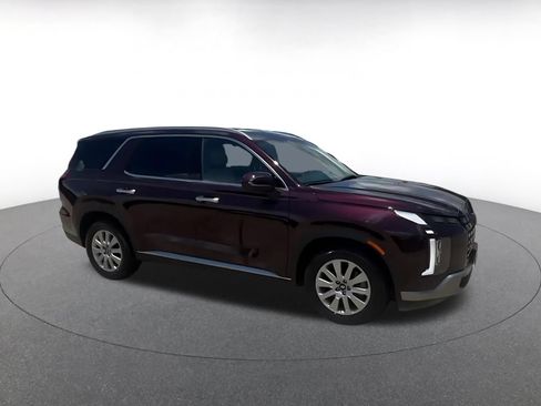 Used 2025 Hyundai Palisade SEL FWD image 2