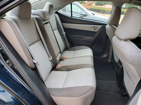 Used 2018 Toyota Corolla LE w/ Carpet Mat Package (TMS) FWD image 33