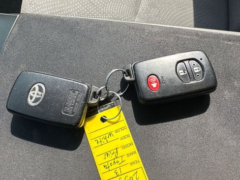 Used 2013 Toyota Prius V Three image 19