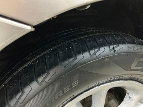 Used 2004 Toyota Sienna XLE Limited image 28