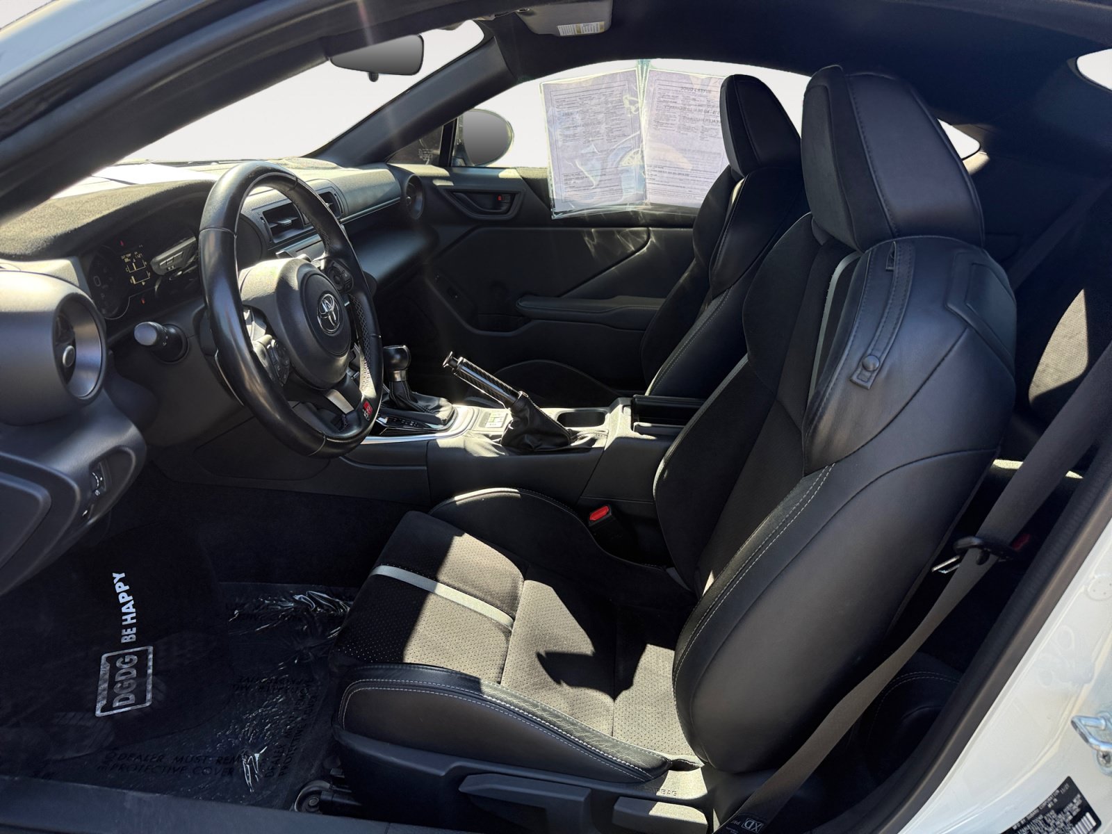 Used 2022 Toyota GR86 Premium RWD image 10