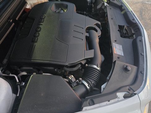 Used 2011 Chevrolet Malibu LS image 56